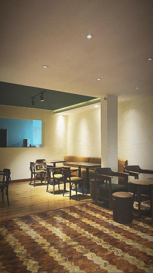 Social House Bed and Breakfast Addis Abeba Buitenkant foto