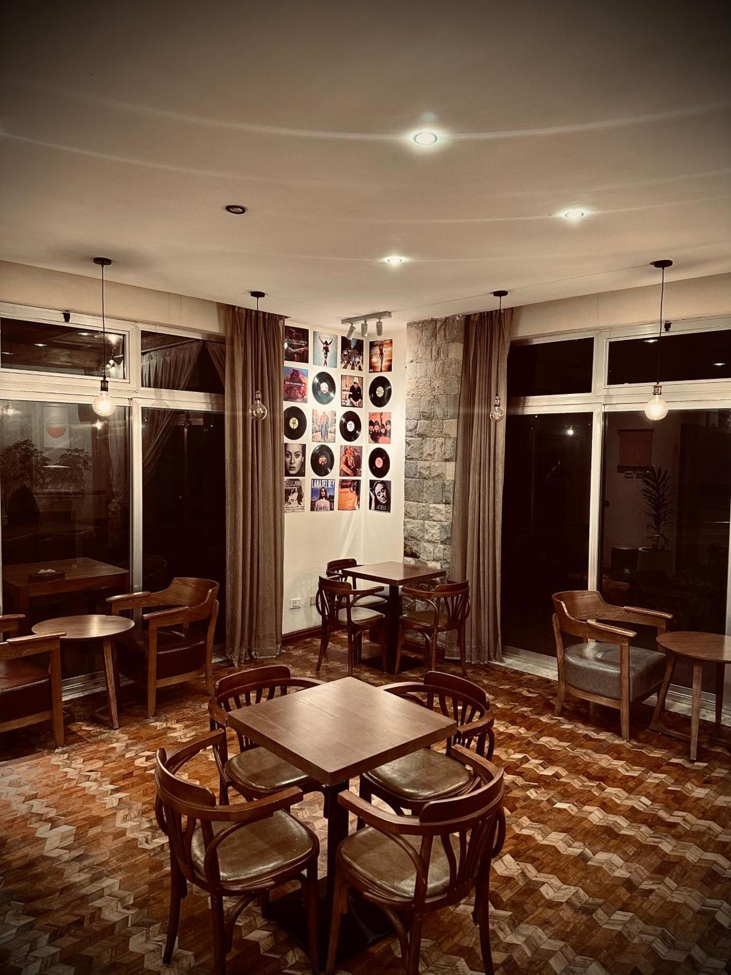Social House Bed and Breakfast Addis Abeba Buitenkant foto