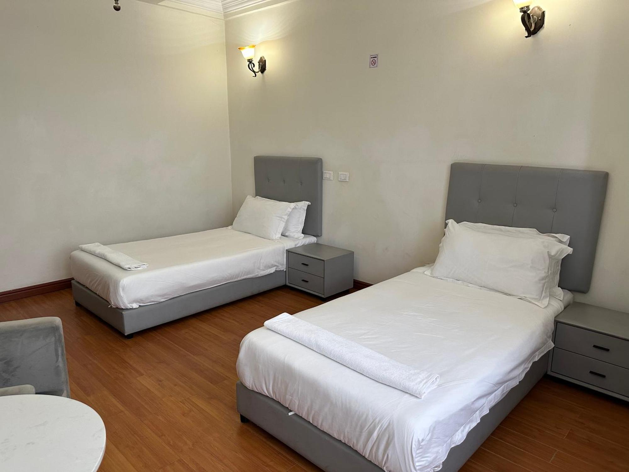 Social House Bed and Breakfast Addis Abeba Buitenkant foto